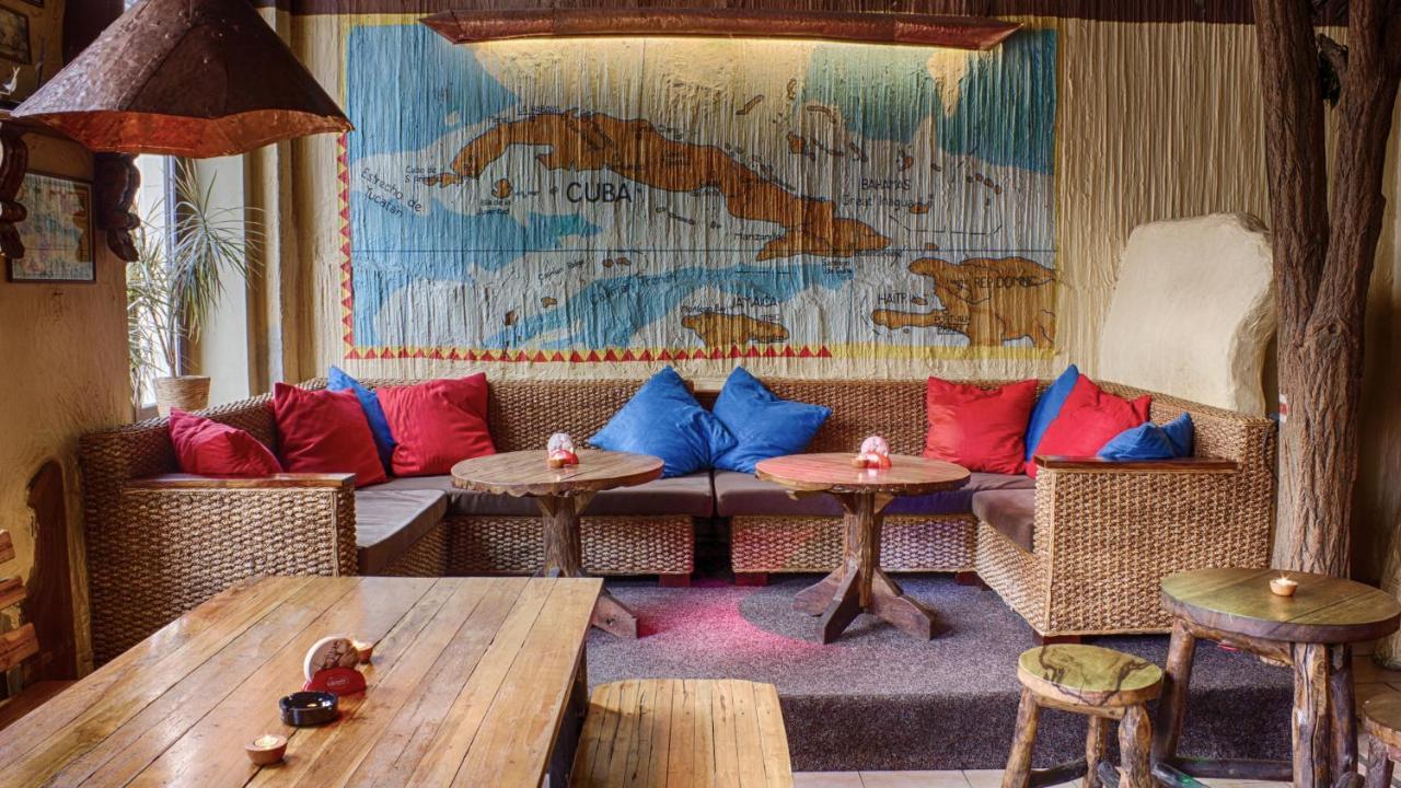 Cuba Bar & Hostel Ческе-Будеёвице Экстерьер фото